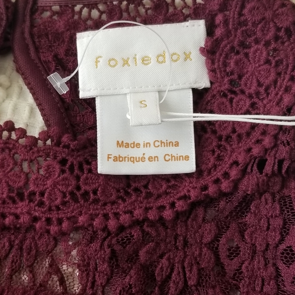 FOXIDOX Ellie Fit & Flare Lace Dress w/ Sexy Back - Picture 3 of 16